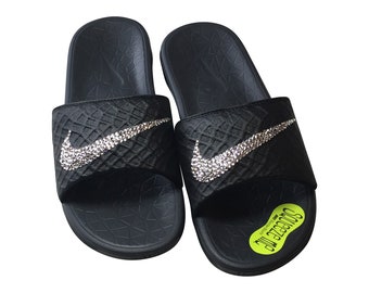 all black nike slides