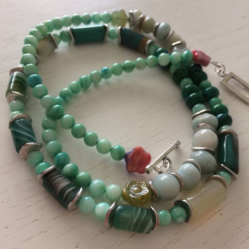 Necklace medium green