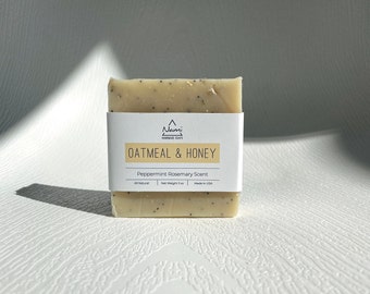 Oatmeal & Honey Soap - Natural Handmade cold process soap - Made with natural products - Sample included in all orders