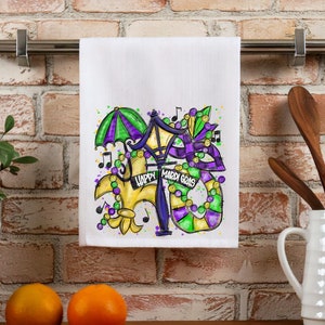 Mardi Gras Kitchen Towel, Mardi Gras Tea Towel, Nola Kitchen Towel, Mardi Gras Hand Towel, Carnival Kitchen Towel, Mardi Gras Hostess Gift