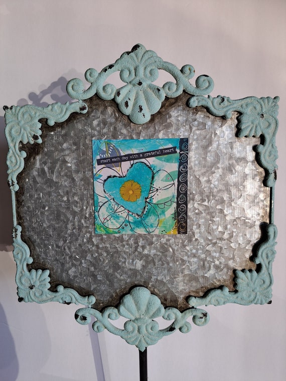 Heart Art Magnet "Start each day with a grateful heart" - gift idea under 5- encouragement word art