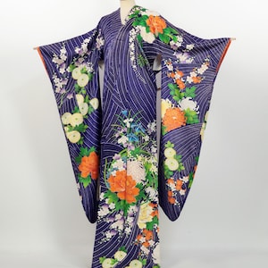 Kimono / Vintage Silk Furisode Kimono with Water and Floral Motifs / 2506094