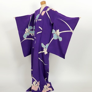 Kimono / Beautiful Purple Antique Japanese Komon / dress / robe / 243131