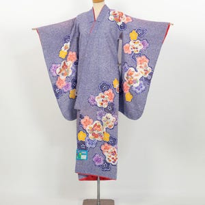 Kimono / Japanese Girl’s Yotsumi Kimono – Plum Blossoms & Butterfly / 2507084
