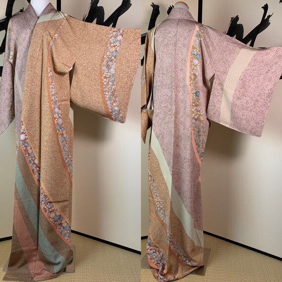 Japanese A120601 Elegant Dark Pink and Brown Homon