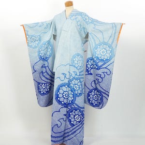Kimono / Vintage Shibori Silk Furisode Kimono with Wave & Floral Motifs / 2505261