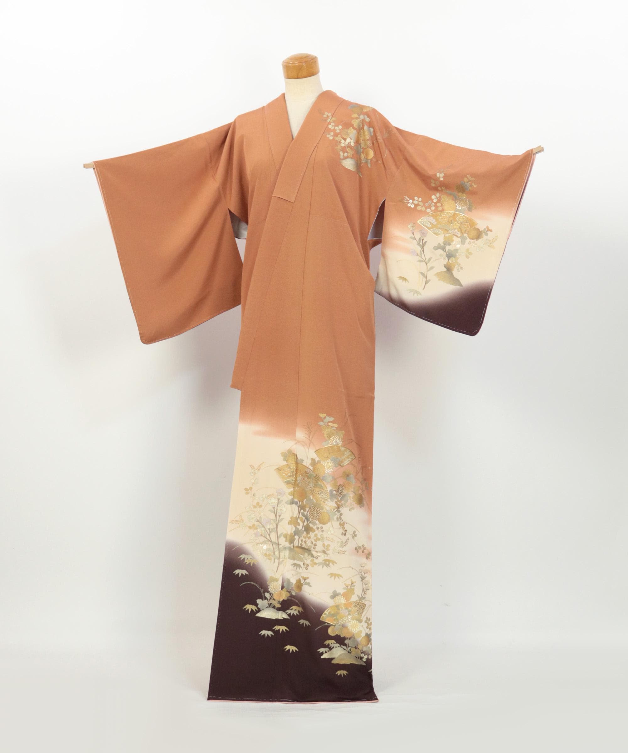 Kimono / Elegant Orange Silk Tsukesage Kimono With Fan & Floral