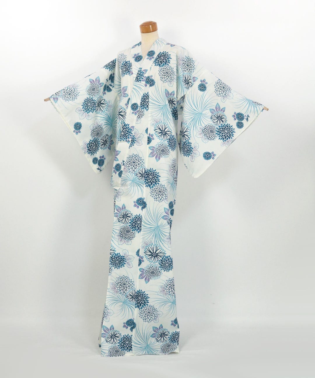 着物／上品な白浴衣 菊模様 綿100％ 夏用／2503142 - Etsy 日本