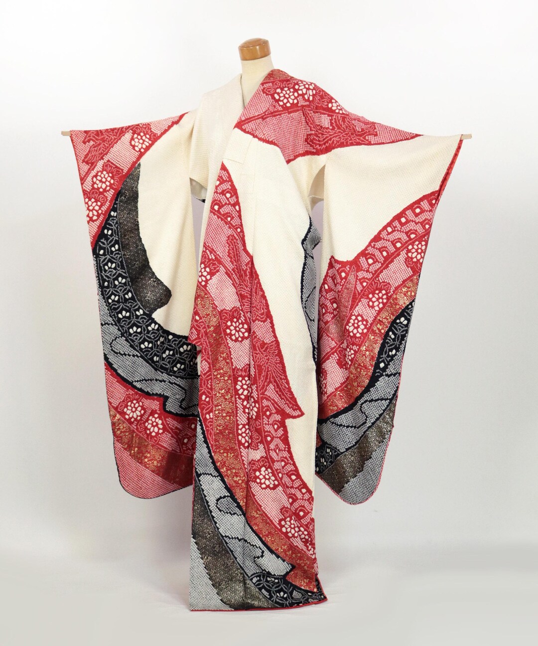Kimono / Elegant Shibori Furisode Kimono With Noshi Pattern 100% Silk ...