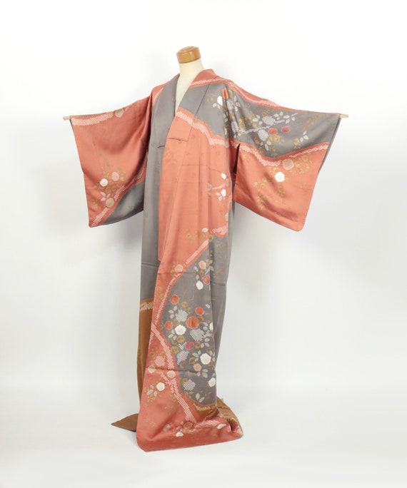 Kimono / Japanese Beautiful and Elegant "Camellia 