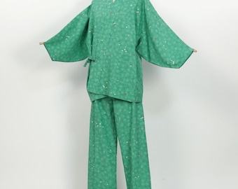 Kimono / Vibrant Green Sakura Samue – Comfortable & Elegant Loungewear / 2505024