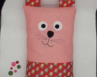 【確認中】ハンドメイド✼クッションカバー＊禁じられた森＊キャスキッドソン＊ 確認中】ハンドメイド✼クッションカバー＊禁じられた森＊キャス