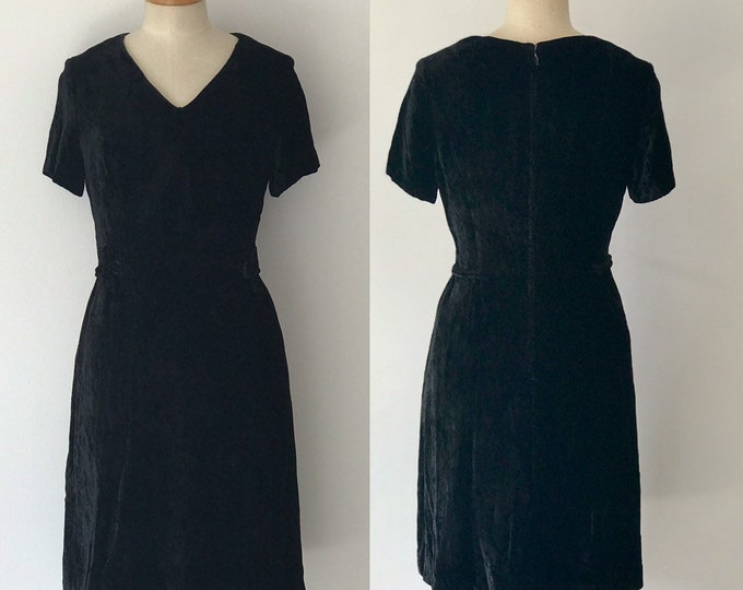 Gorgeous 1950s Black Velvet Wiggle Dress Cocktail Gown LBD Beautiful Melrose Classic Unworn