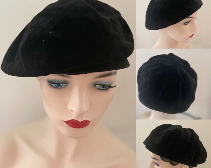 Vintage 1960s Hat Beret Midnight Navy Velvet Pristine