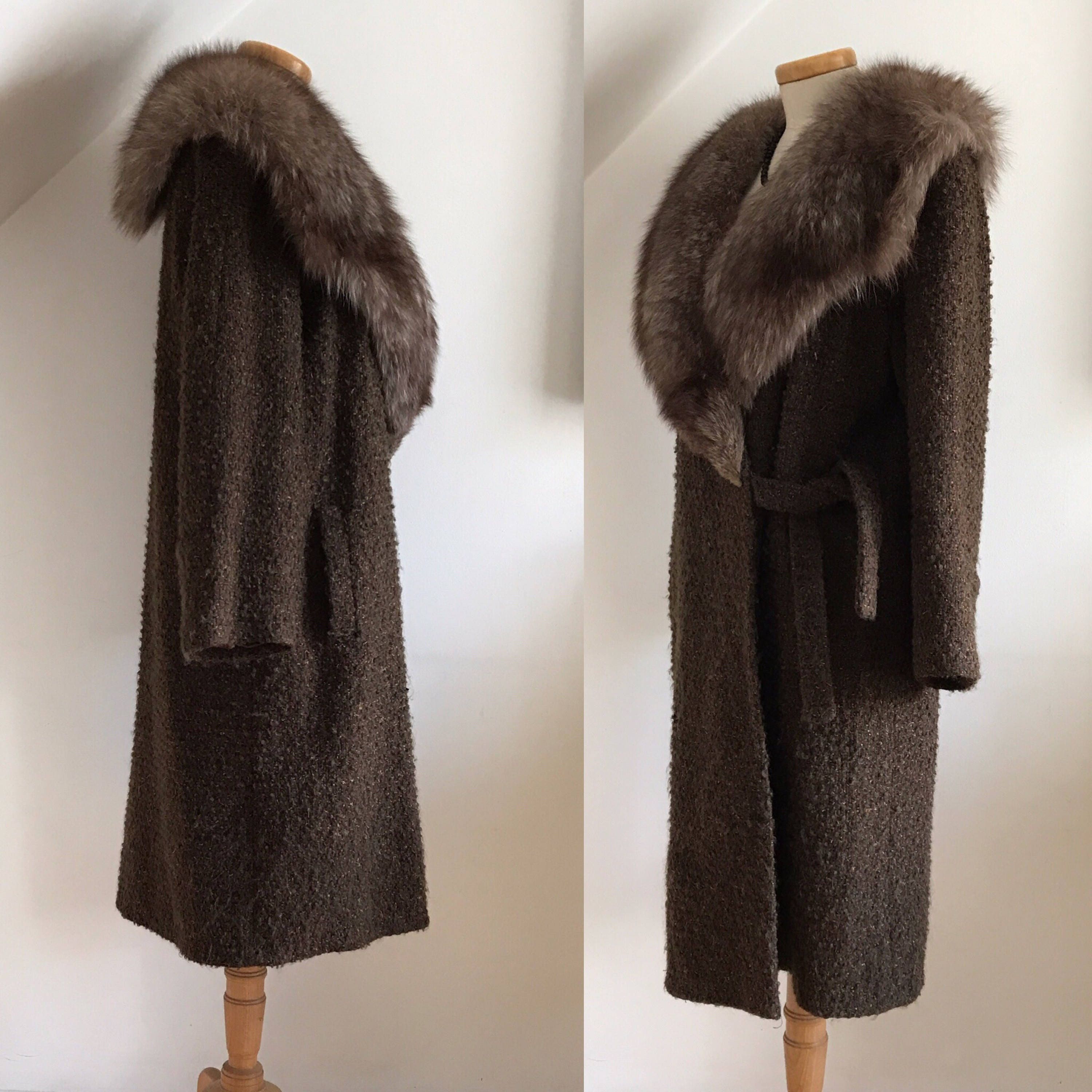 Vintage Boucle Short Jacket with Fur Collar