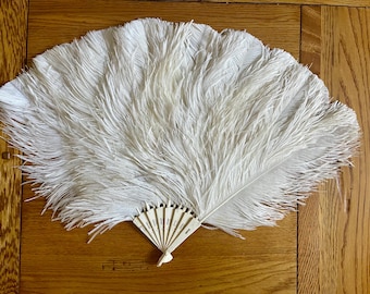 Large Feather Fan 1930s Art Deco Accessory Fabulous Condition