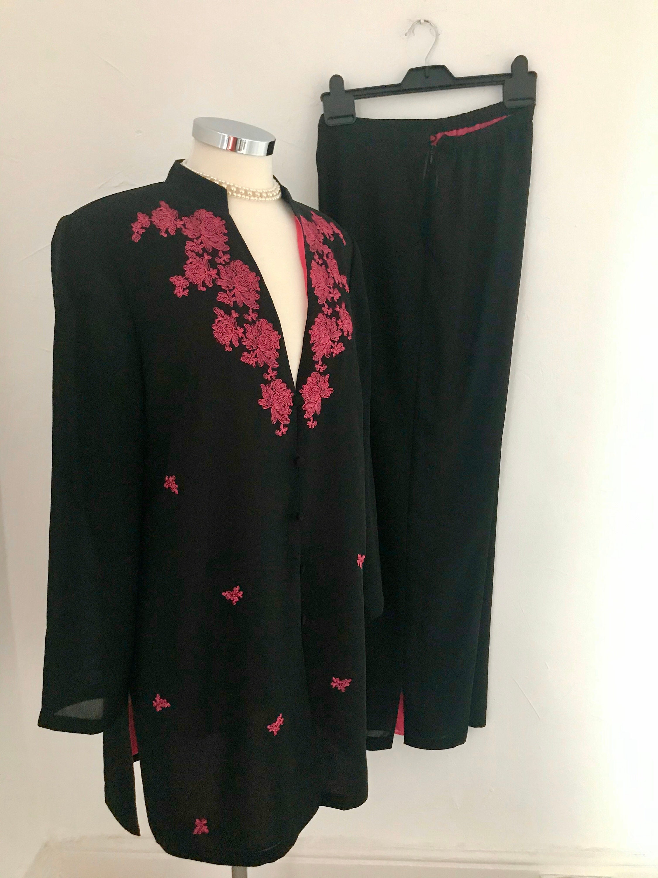 Image of stunning Jacques Vert Suit Jacket Palazzo Pants Black & Cerise Classic Trouser Set