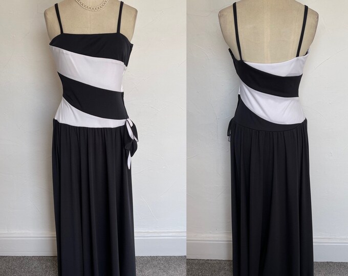 Vintage 1960s Dress Two Tone Fitted Exquisitely Sensual & Beautiful ‘House of Nicholas’ London