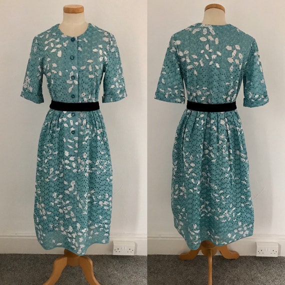 Vintage 1950s Tea Dress Hand Made Batik Print Broi