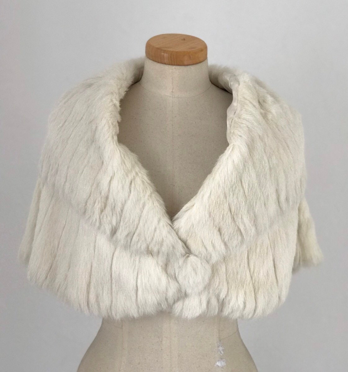 Vintage 1950s White Mink Fur Shoulder Wrap Cape Capelet 50s Bride