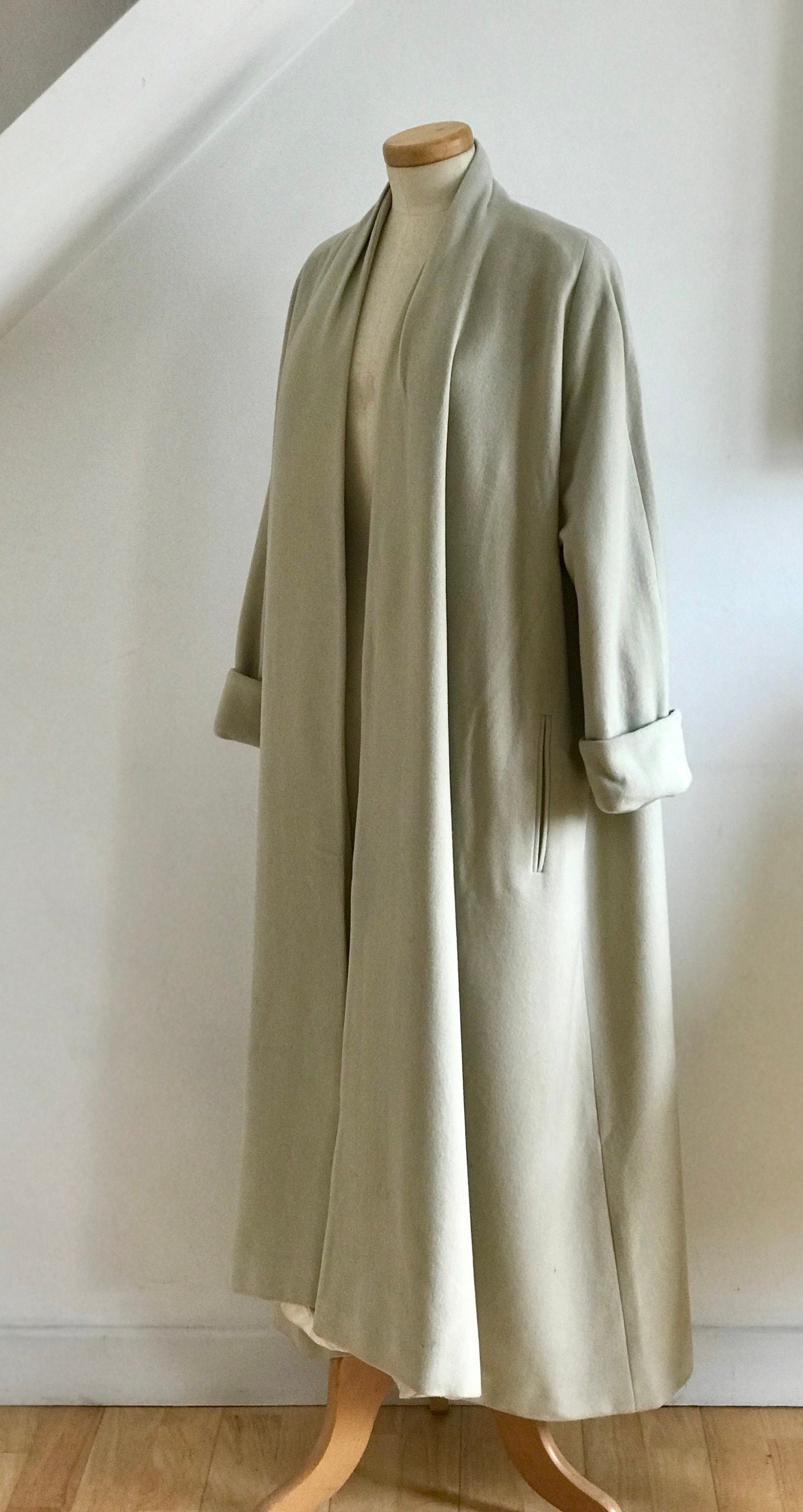 Vintage 1950s Duster Coat Cream Wool Swing Back Dipped Hem Long