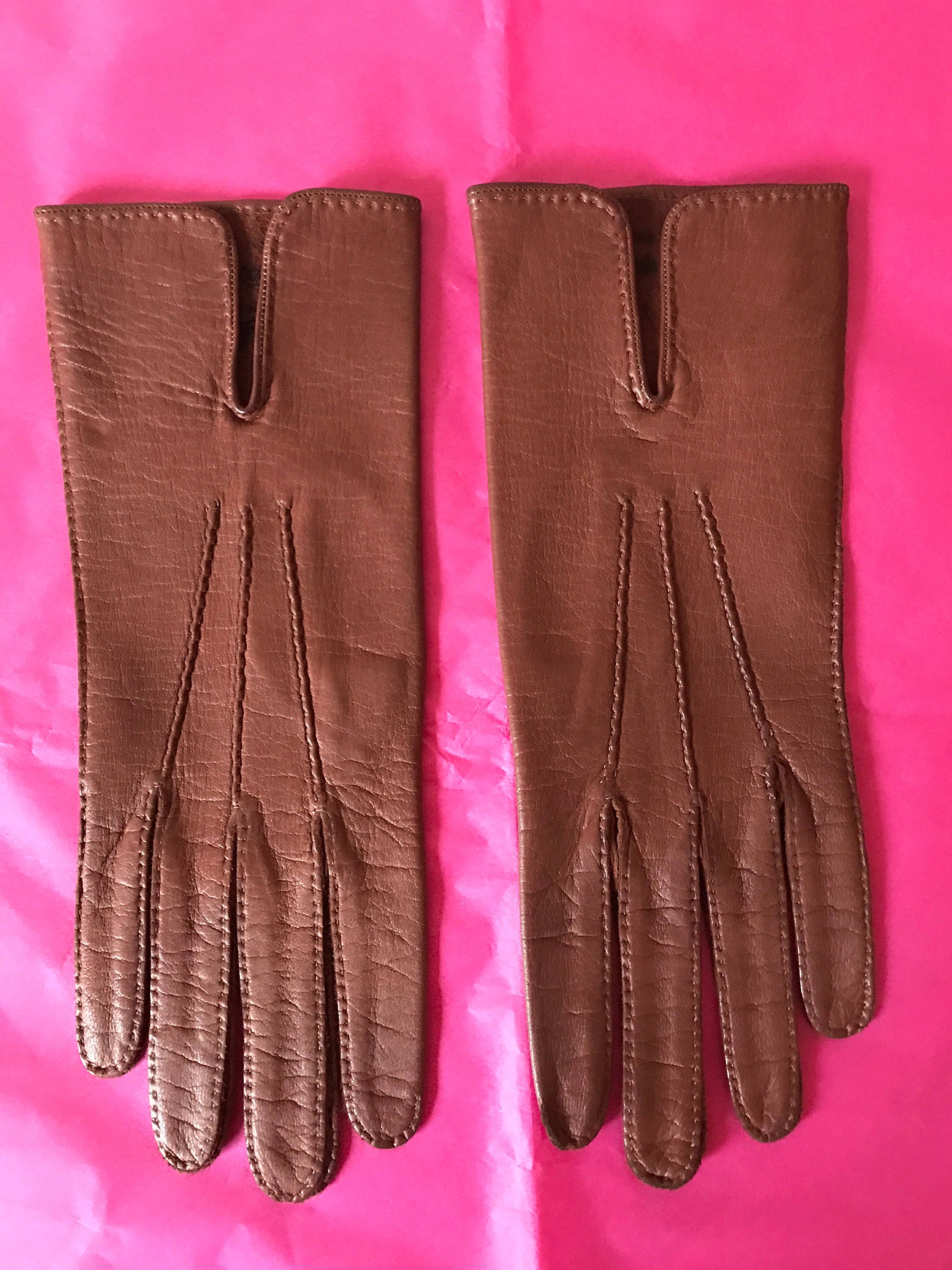 Vintage 1940s Ladies Gloves Tan Kid leather Hand Sewn 40s Wartime Pinup
