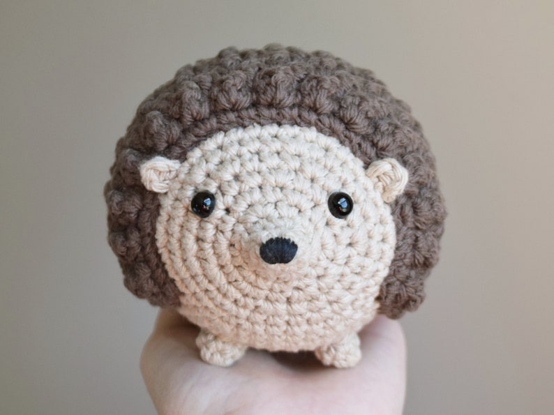 PATTERN: Honey the Hedgehog, Crochet Animal Pattern, Toy, Amigurumi image 2