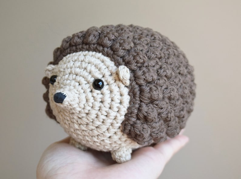 PATTERN: Honey the Hedgehog, Crochet Animal Pattern, Toy, Amigurumi image 3