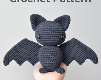 SCHEMA: Shadow the Bat Amigurumi, modello per amigurumi, animale all'uncinetto, giocattolo