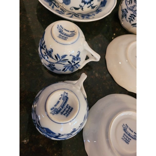 17 Pcs Vintage Blue Danube Onion Coffee shops Pot Cups Demitasse Saucers Banner Mark