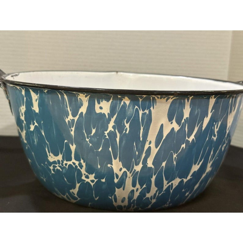 Vintage Blue & White Swirl Enamelware or Spatterware LARGE Pot With ...