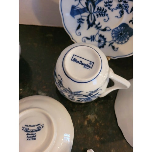 17 Pcs Vintage Blue Danube Onion Coffee shops Pot Cups Demitasse Saucers Banner Mark
