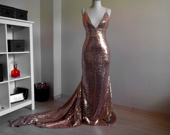 green emerald velvet dress GLS by Gloria GL3355 Prom Dress - Rose Gold main image 0
