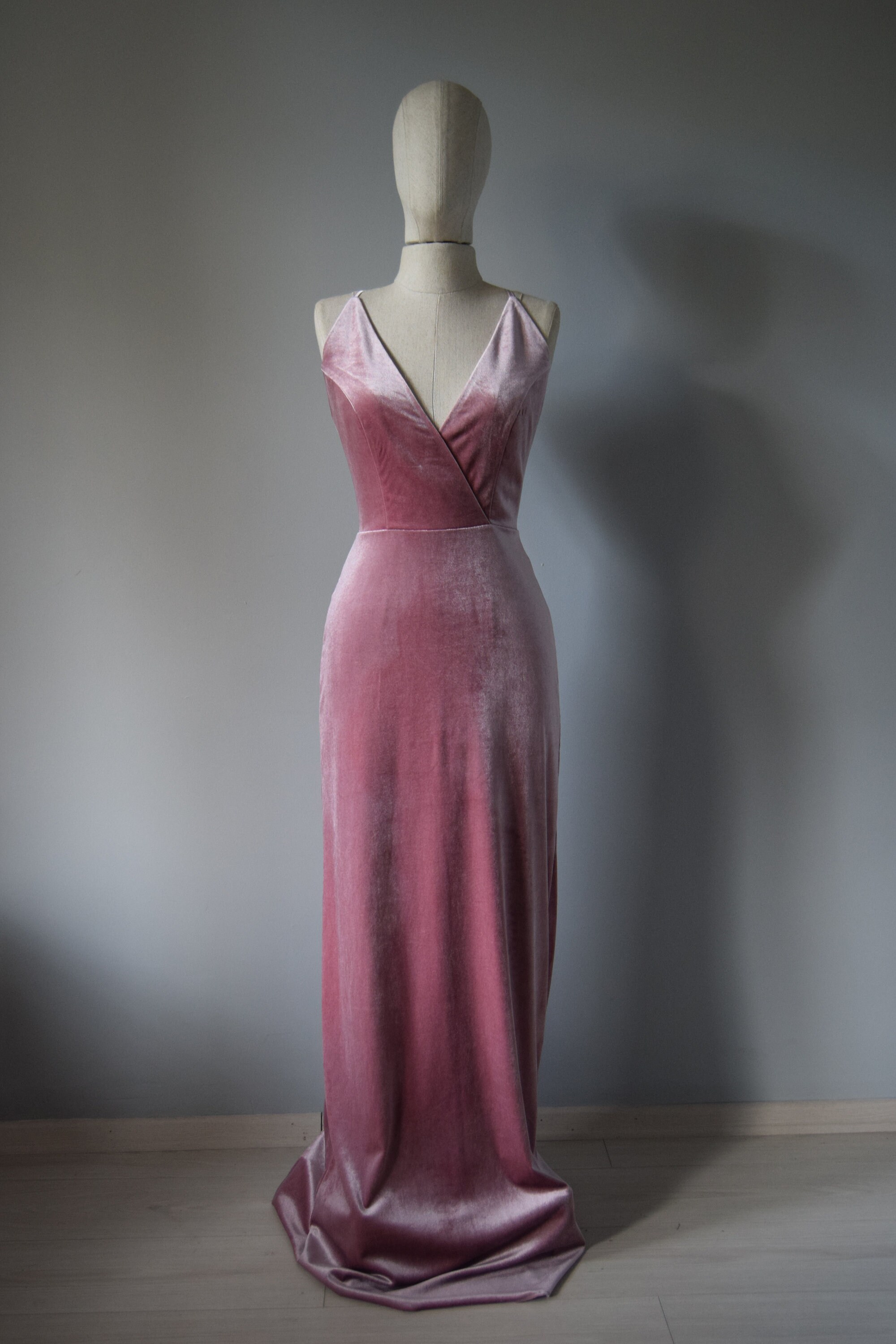 diane von furstenberg dresses Sana Dress – neck Long sleeves 50% Size:One size _okendo:syndication_key:CL135275002 Mannequin Christmas Tree Dress