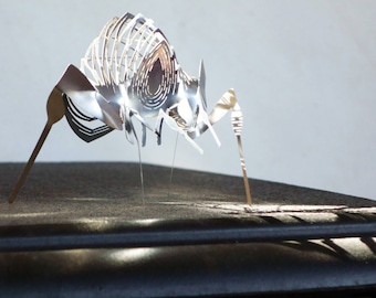 Stainless Steel Bug Sculpture Set: Modern Metal Tabletop Art