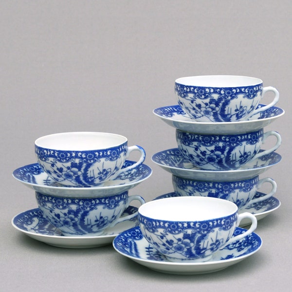 6 japanische Eierschalentassen und Untertassen blau mit weiß, antike Teetassen mit Kirschblüten kobaltblau, Tokusei Nippon 1930er Jahre, Teeliebhaber