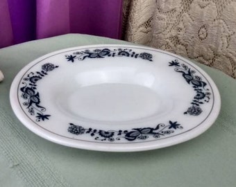 Pyrex Blue Onion Gravy Boat Plate Replacement Milk Glass Navy Blue On White Oval Base Kitsch Kitchen