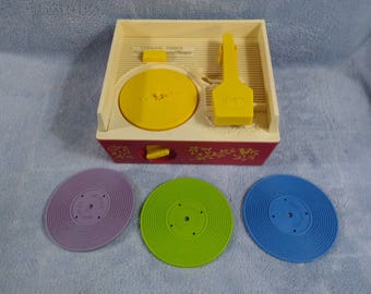 Vintage 1971 Fisher Price Music Box Record Player Toddler Pretend Play Toy 3 Records DJ Gift Durable Music