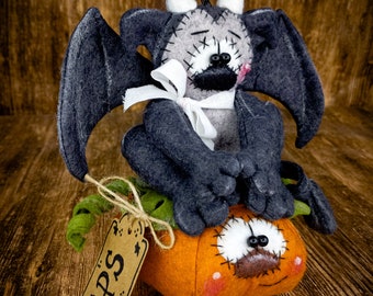 Gargoyle - Gargoyle Primitive - Halloween Pumpkin - Pumpkin Decor - Prim Doll -  Wreath Attachment - Primitive Decor - Table Top Decor