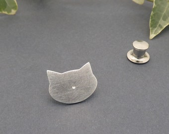 Sterling silver pin-Tiny cat lapel pin-Silver brooch-Minimalist-Handmade-Contemporary jewelry-Cat jewelry-Cats lover gift-Unisex