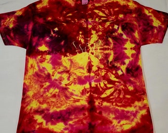 Size Large.  Hanes 100% cotton hand dyed t shirt.(#87)