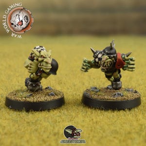 Gutrot Greenskins Set of 2 Blitzers - 28mm Scale Fantasy Football Miniature Mini Figure Goblin