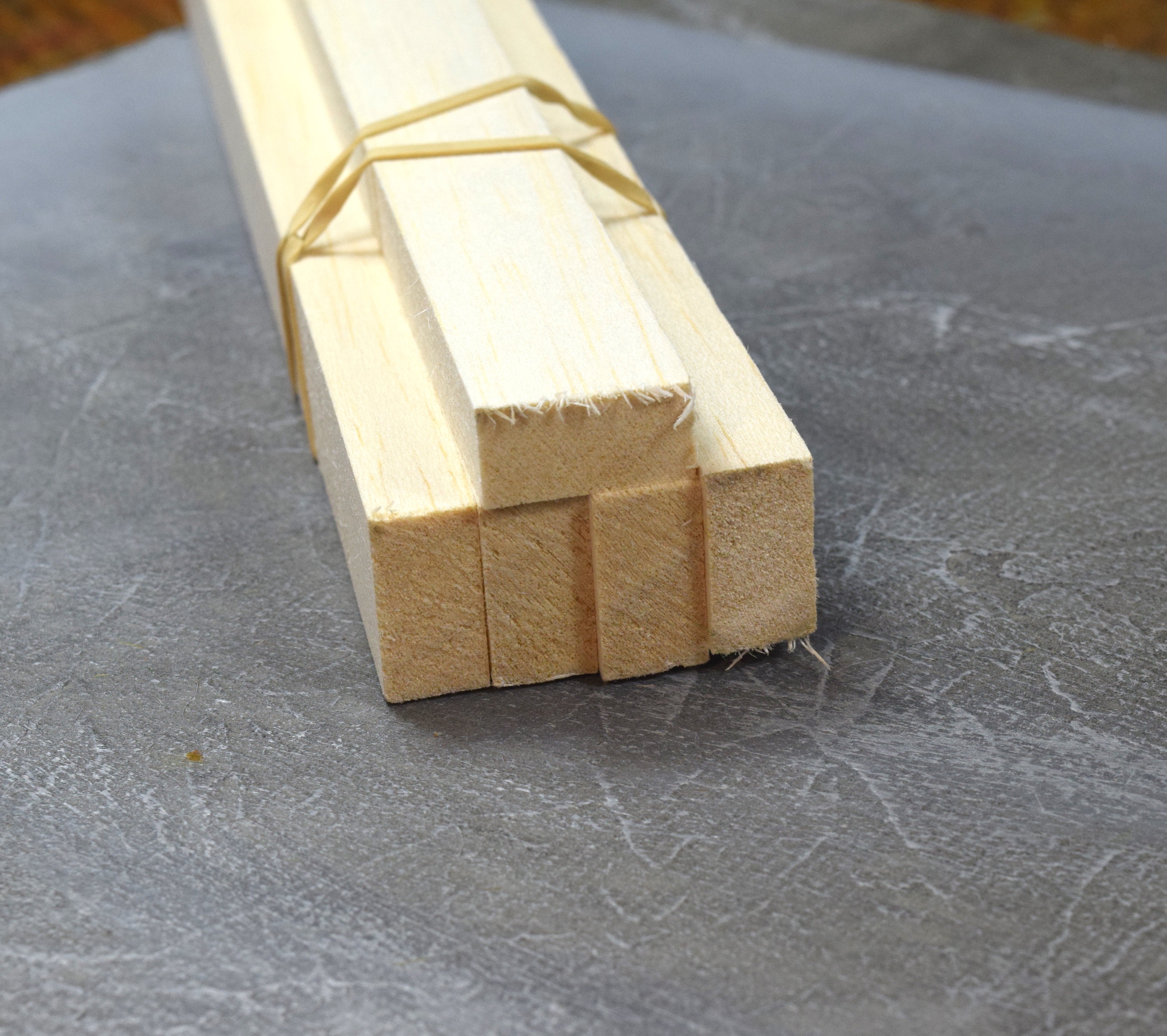 Wws Balsa Wood Strips 13 X 25 X 305 Mm 1 2 X 1 X 12 Inch Etsy