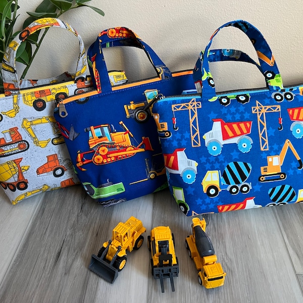 Small Construction Truck Bag, Car Carrying Bag, Busy Bag, Gift for Child, Child Carry Bag, Top Handle Bag, Zipper Closure Bag, Bag for Child