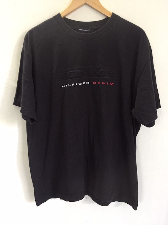 t shirt tommy hilfiger vintage