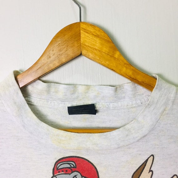 Vintage 90s Bugs Bunny Warner Bross Cross Colour Design T