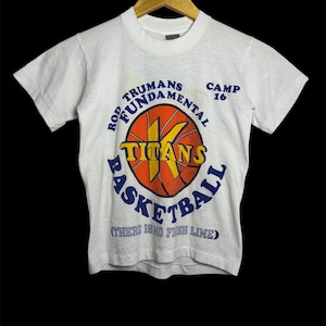 Vintage 90s Nike Grey Tag Titans Basketball T Shirt Medium 10-12 Size Boys