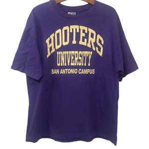 Vintage 90s Hooters University San Antonio Campus T Shirt XL Size