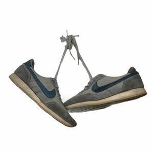 Vintage 80s NIKE Swoosh Made In Korea Size 7.5