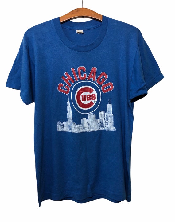 Vintage Chicago Baseball Retro City Skyline Custom Graphic T-Shirt Vintage Chicago Baseball Retro City Skyline Custom Graphic T-Shirt